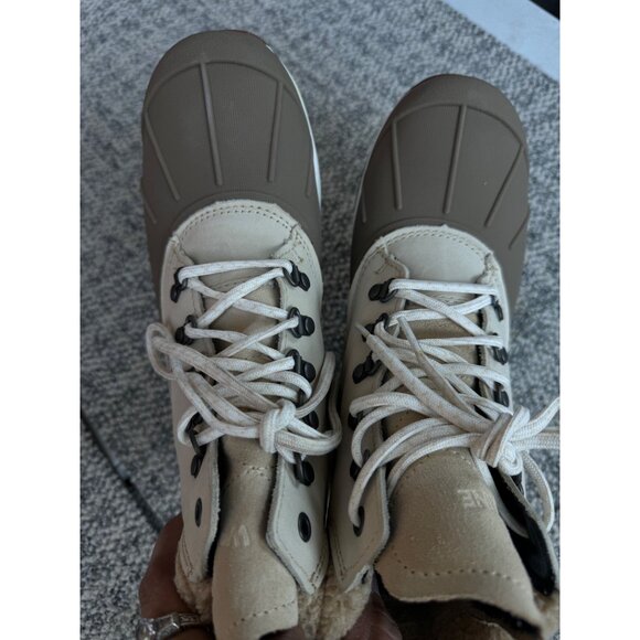 Wolverine Mens Leather Duck Boots 9M/7UK/40EU Water Resistant Thinsulate Insulat - Picture 2 of 12